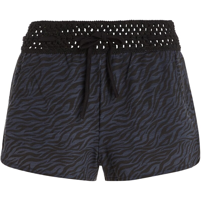 Шорты prtflowery 23 shorts Protest, черный
Шорты prtflowery 23 shorts Protest, черный