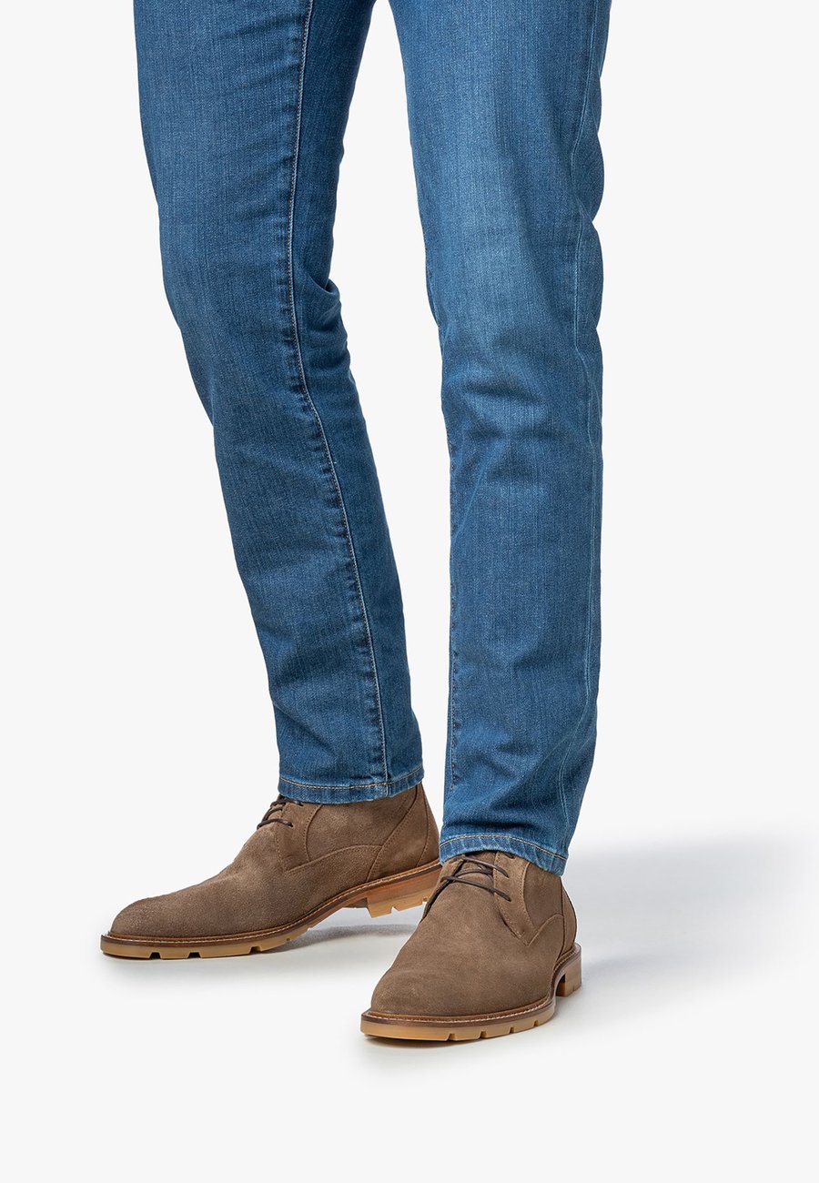 Ботинки Floris van Bommel DE BRAVER, Cognac
Ботинки Floris van Bommel DE BRAVER, Cognac