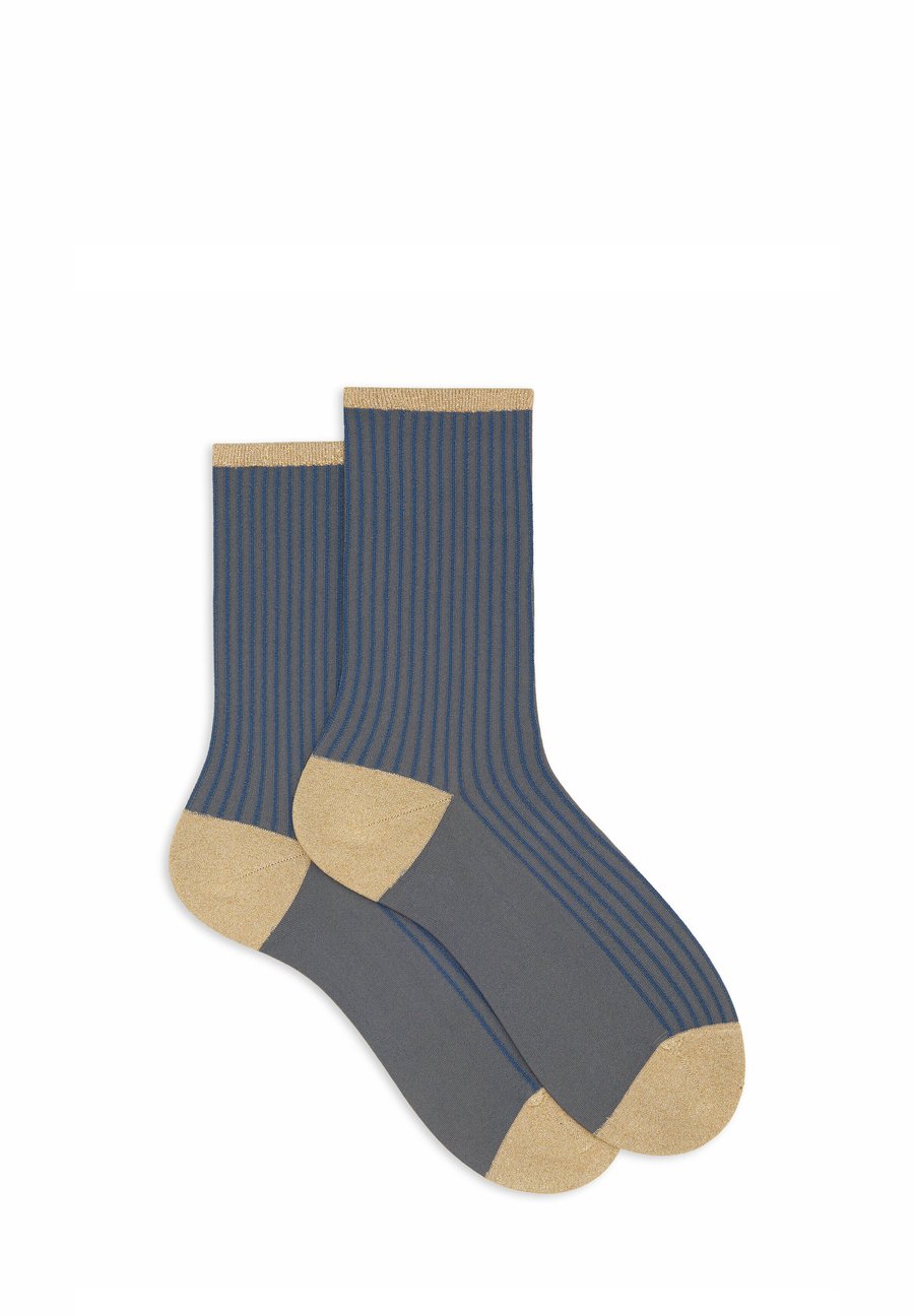 Носки Gallo CORTE TWIN EFFETTO SCINTILLANTE, Blue/Grey/Blue-Grey
Носки Gallo CORTE TWIN EFFETTO SCINTILLANTE, Blue/Grey/Blue-Grey