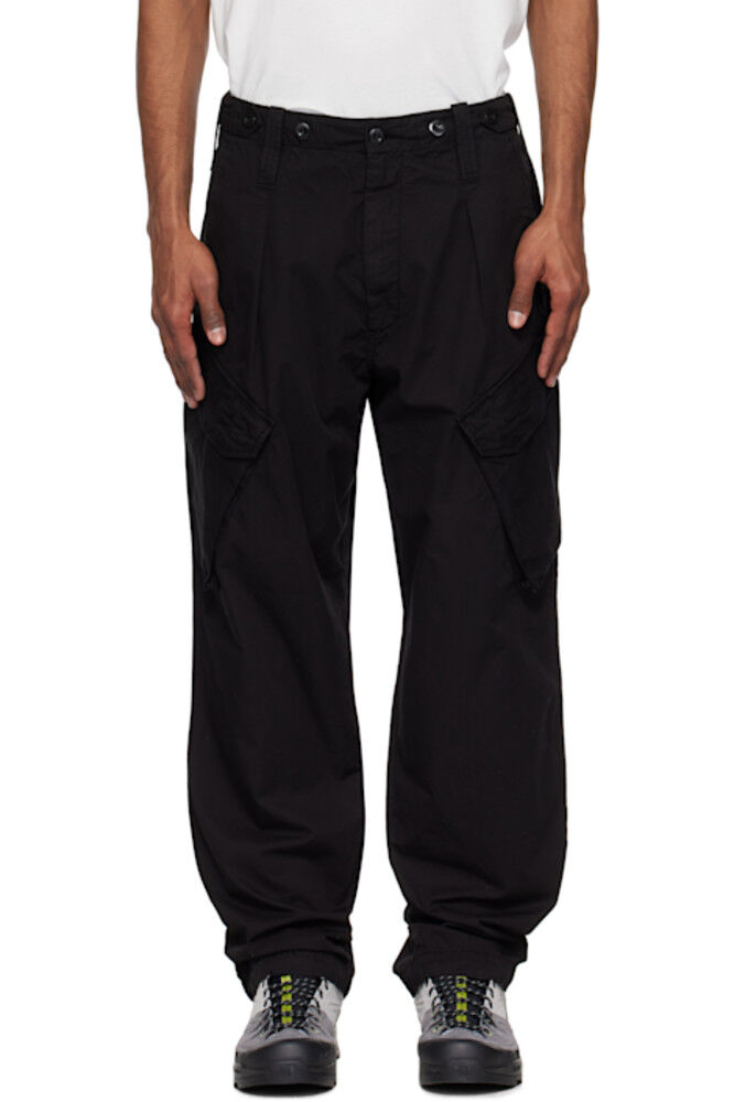 Черные свободные брюки-карго из хлопкового габардина C.P. Company
Черные свободные брюки-карго из хлопкового габардина C.P. Company