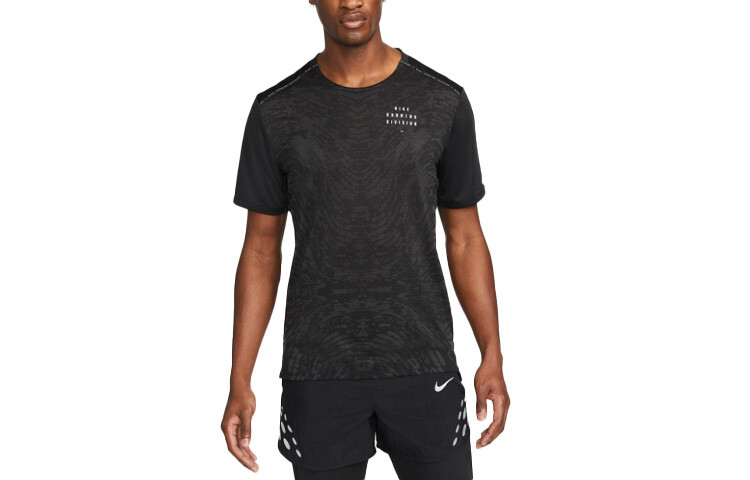 Мужская футболка Nike, цвет Black 
Мужская футболка Nike, цвет Black