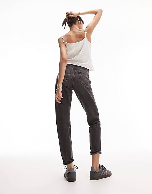 Черные стираные джинсы Topshop Mom
Черные стираные джинсы Topshop Mom