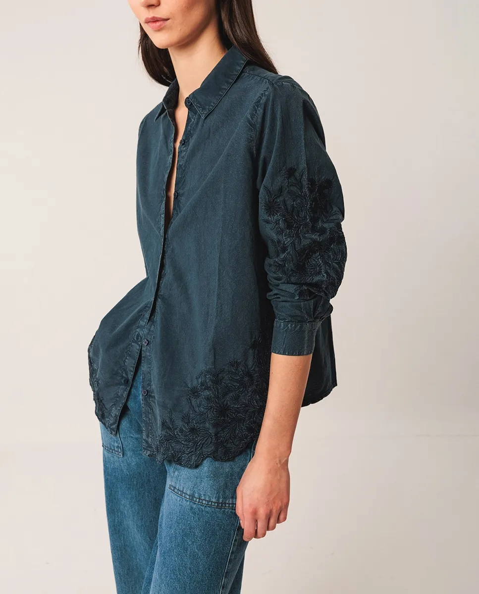 Женская рубашка с длинными рукавами и воротником-стойкой Indi & Cold, темно-синий
Женская рубашка с длинными рукавами и воротником-стойкой Indi & Cold, темно-синий