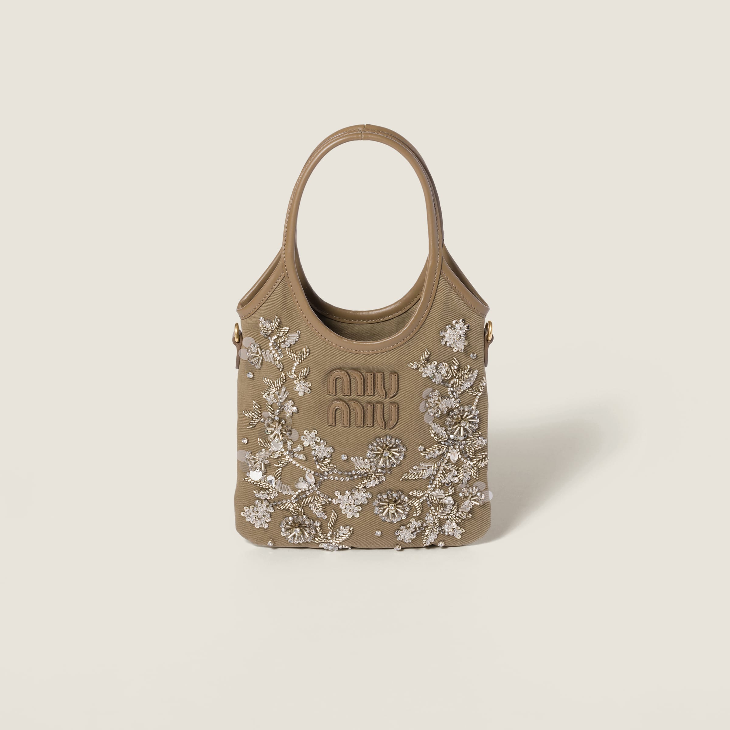 Сумка из габардина с вышивкой "ivy" MIU MIU, тундра
Сумка из габардина с вышивкой "ivy" MIU MIU, тундра