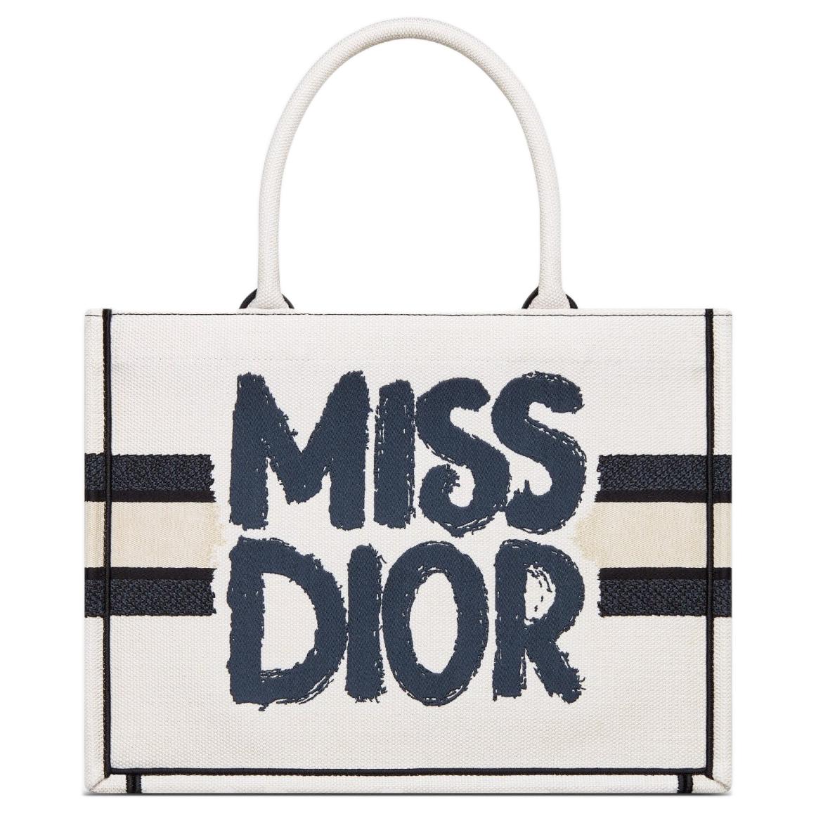 Вышитая сумка-шоппер, хозяйственная сумка, дамская сумка среднего размера бело-голубой DIOR
Вышитая сумка-шоппер, хозяйственная сумка, дамская сумка среднего размера бело-голубой DIOR