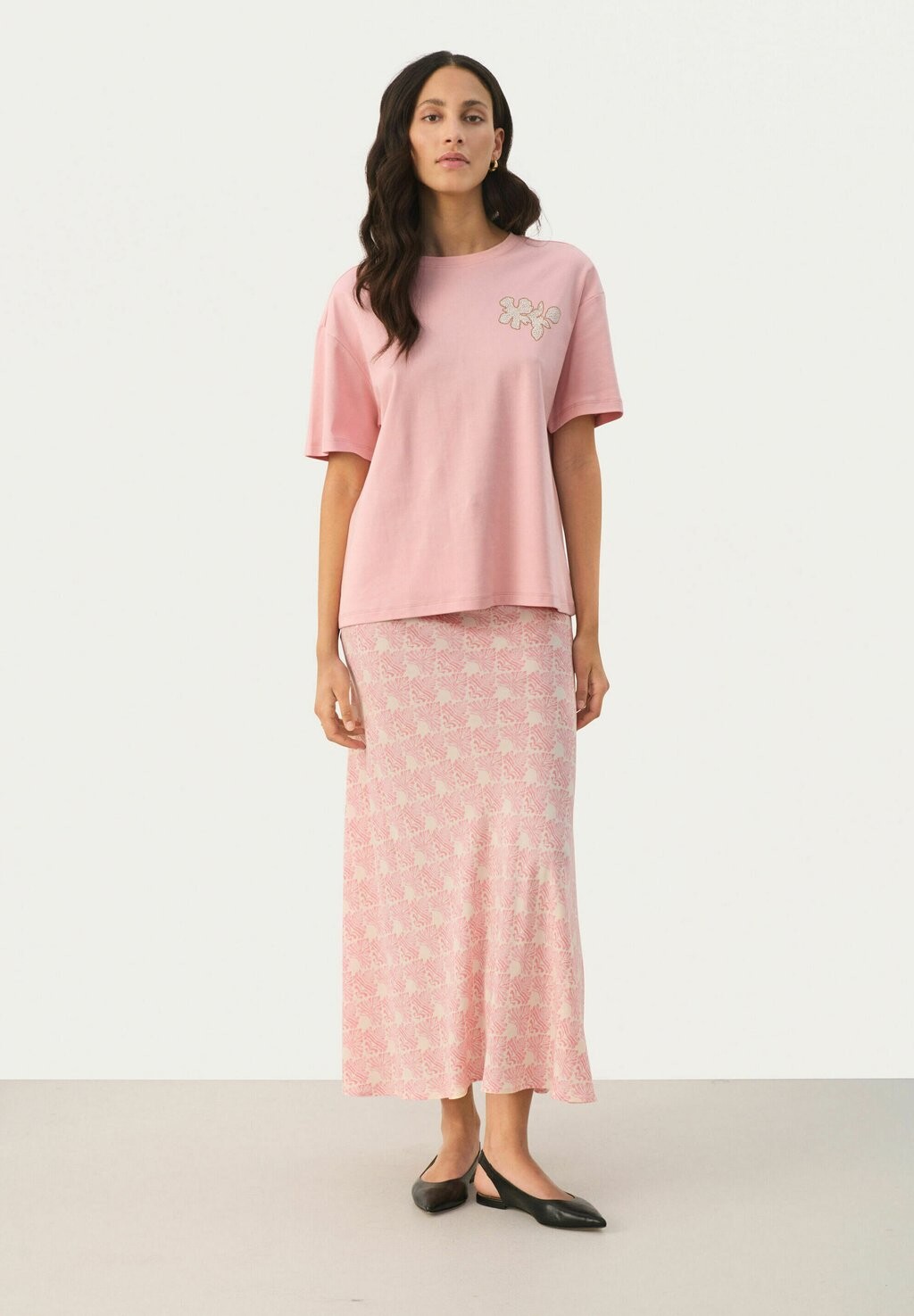 Футболка с принтом JAMINA Part Two, розовый
Футболка с принтом JAMINA Part Two, розовый