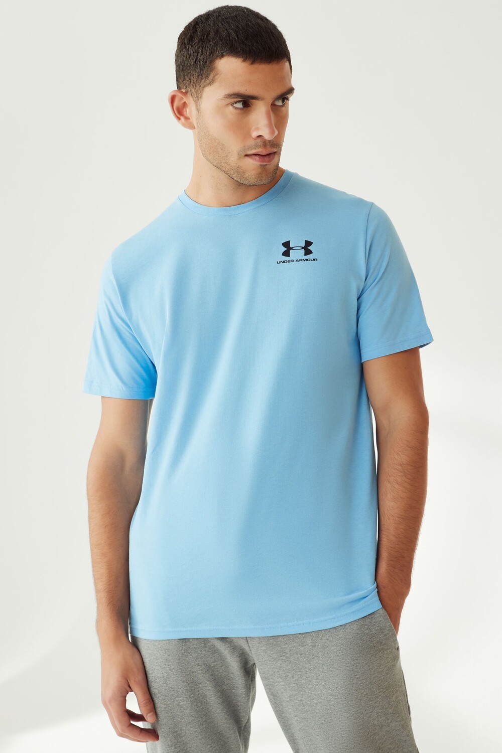 Футболка в спортивном стиле Under Armour, синий
Футболка в спортивном стиле Under Armour, синий