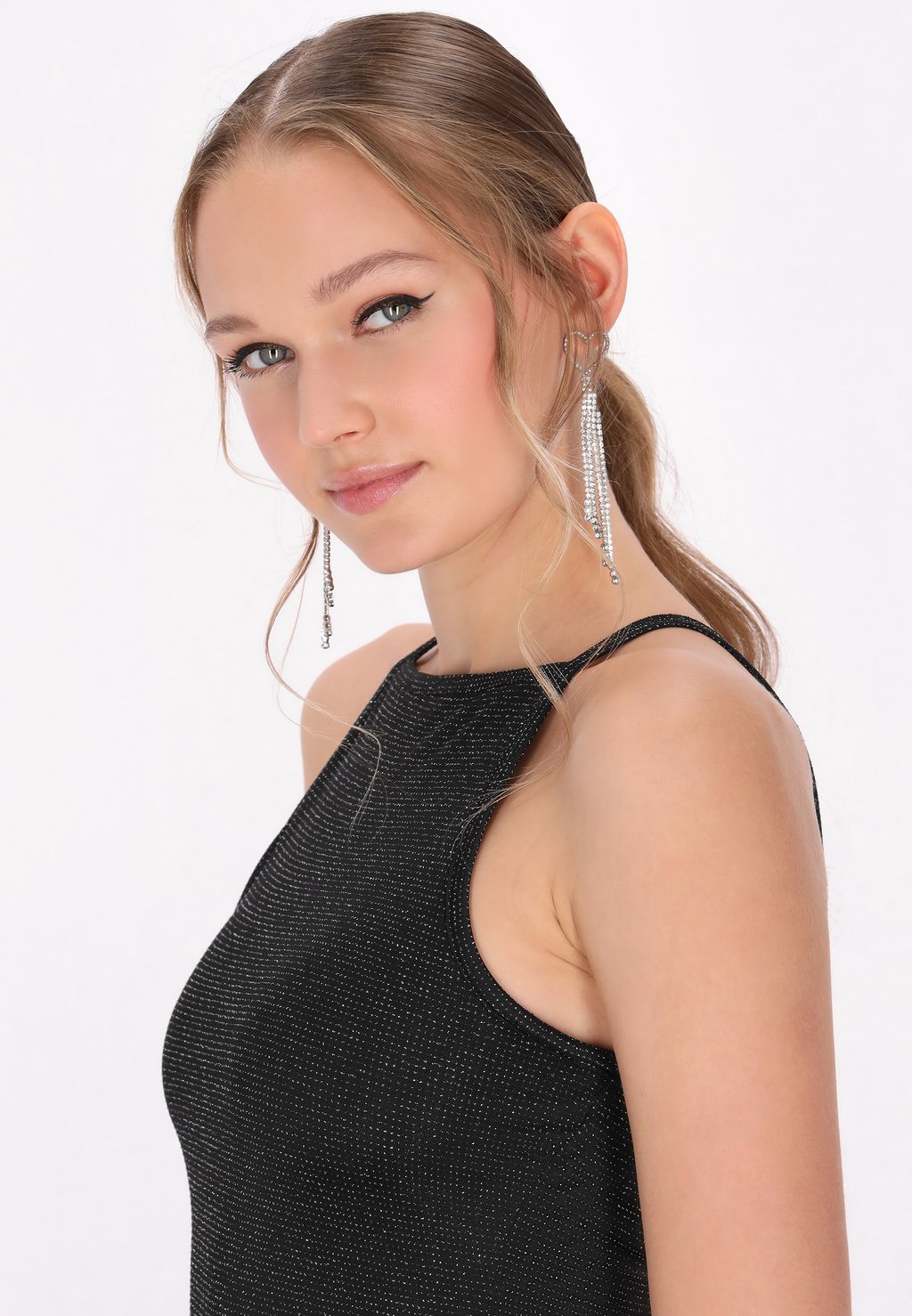 Платье-футляр AT NIGHT myMo at night, черный
Платье-футляр AT NIGHT myMo at night, черный