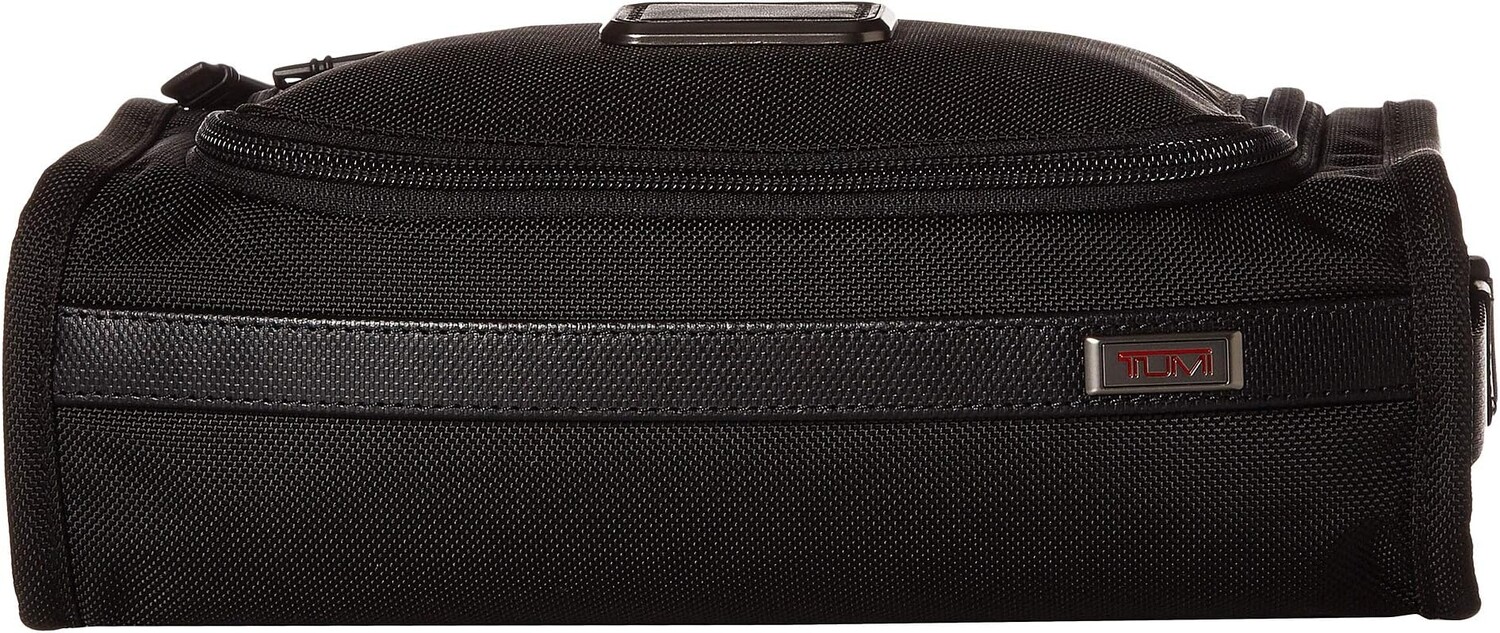 Косметичка Alpha 3 Travel Kit Tumi, черный
Косметичка Alpha 3 Travel Kit Tumi, черный