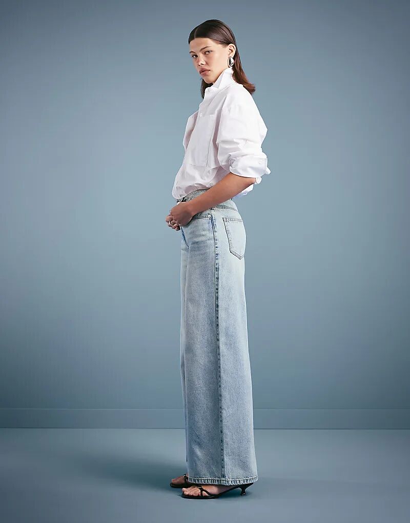 Джинсы ASOS DESIGN с высокой талией и широкими штанинами в винтажном стиле
Джинсы ASOS DESIGN с высокой талией и широкими штанинами в винтажном стиле