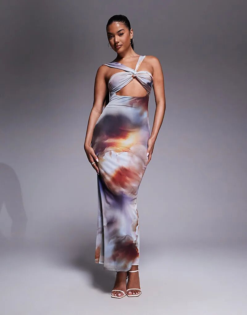 Платье макси с сетчатым принтом и вырезом халтер с абстрактным принтом от ASOS DESIGN
Платье макси с сетчатым принтом и вырезом халтер с абстрактным принтом от ASOS DESIGN