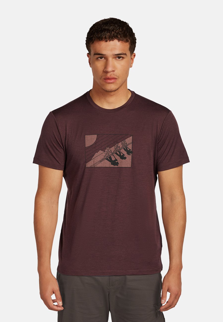 Спортивная футболка icebreaker 150 TECH LITE SS TEE WILD PACK, Java/Dark Brown
Спортивная футболка icebreaker 150 TECH LITE SS TEE WILD PACK, Java/Dark Brown