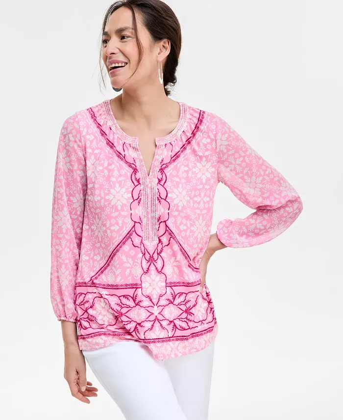 Женский топ с принтом, рукавами из шифона, стразами и разрезом на горловине JM Collection, красный
Женский топ с принтом, рукавами из шифона, стразами и разрезом на горловине JM Collection, красный