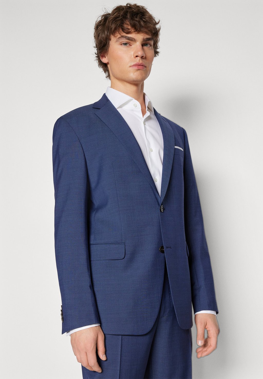 Пиджак-блейзер FINCH JOOP!, темно-синий
Пиджак-блейзер FINCH JOOP!, темно-синий