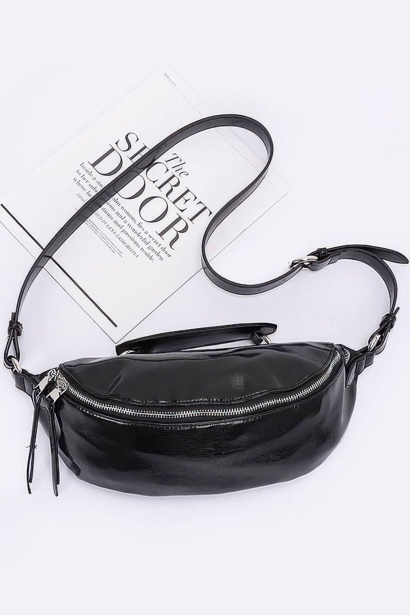 Металлическая сумка через плечо FASHNZFAB, черный
Металлическая сумка через плечо FASHNZFAB, черный