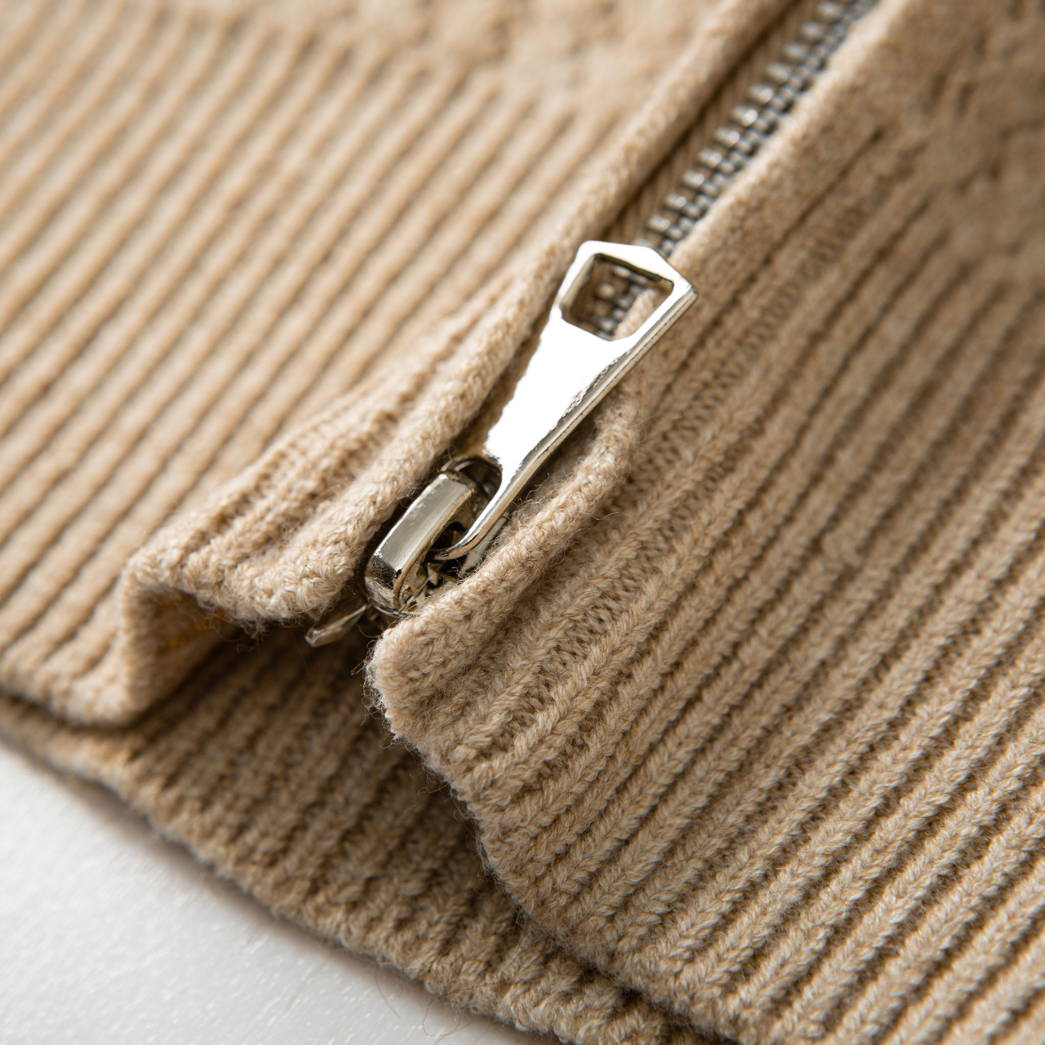 Трикотаж из коллекции Leisure Collection Unisex Jeep, dazzle черный
Трикотаж из коллекции Leisure Collection Unisex Jeep, dazzle черный