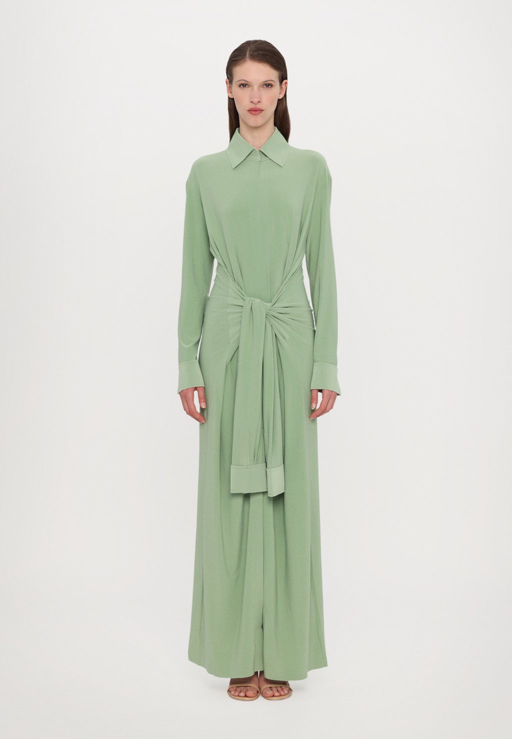 Платье макси FOUR SLEEVE SHIRT LONG DRESS Norma Kamali, зеленый 
Платье макси FOUR SLEEVE SHIRT LONG DRESS Norma Kamali, зеленый