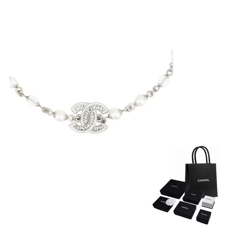 CHANEL Женское ожерелье Silver/White
CHANEL Женское ожерелье Silver/White