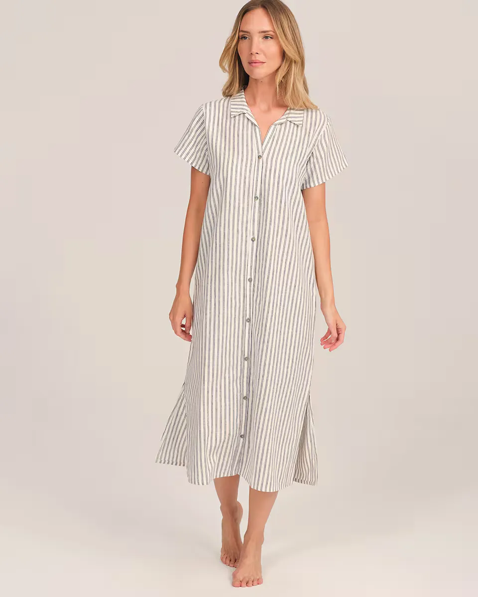 Длинная ночная рубашка в черно-белую полоску J&J Brothers, черный
Длинная ночная рубашка в черно-белую полоску J&J Brothers, черный