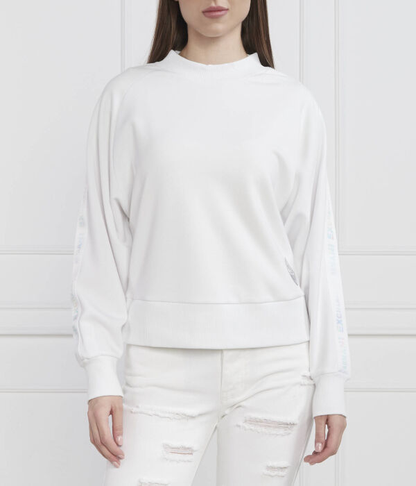 Толстовка женская Armani Exchange свободного кроя, белый
Толстовка женская Armani Exchange свободного кроя, белый