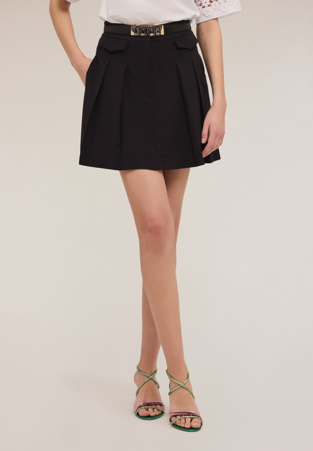 Мини-юбка CON MOTIVO TASCHE Motivi, черный
Мини-юбка CON MOTIVO TASCHE Motivi, черный