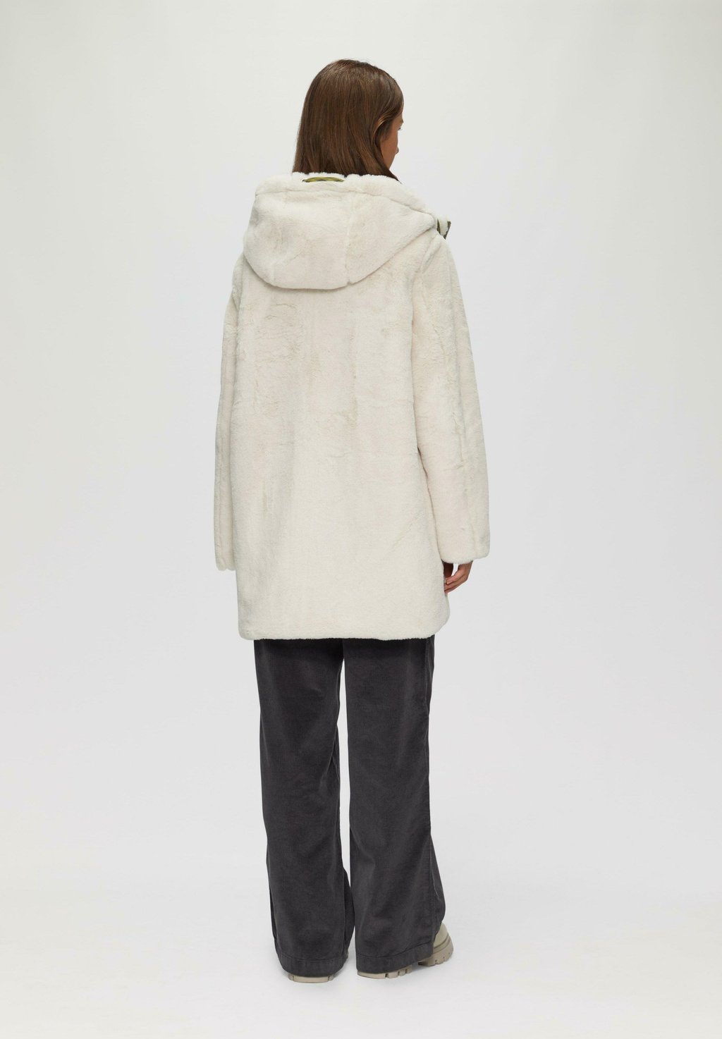 Парка WENDBARER MIT KUNSTFELL s.Oliver, хаки
Парка WENDBARER MIT KUNSTFELL s.Oliver, хаки