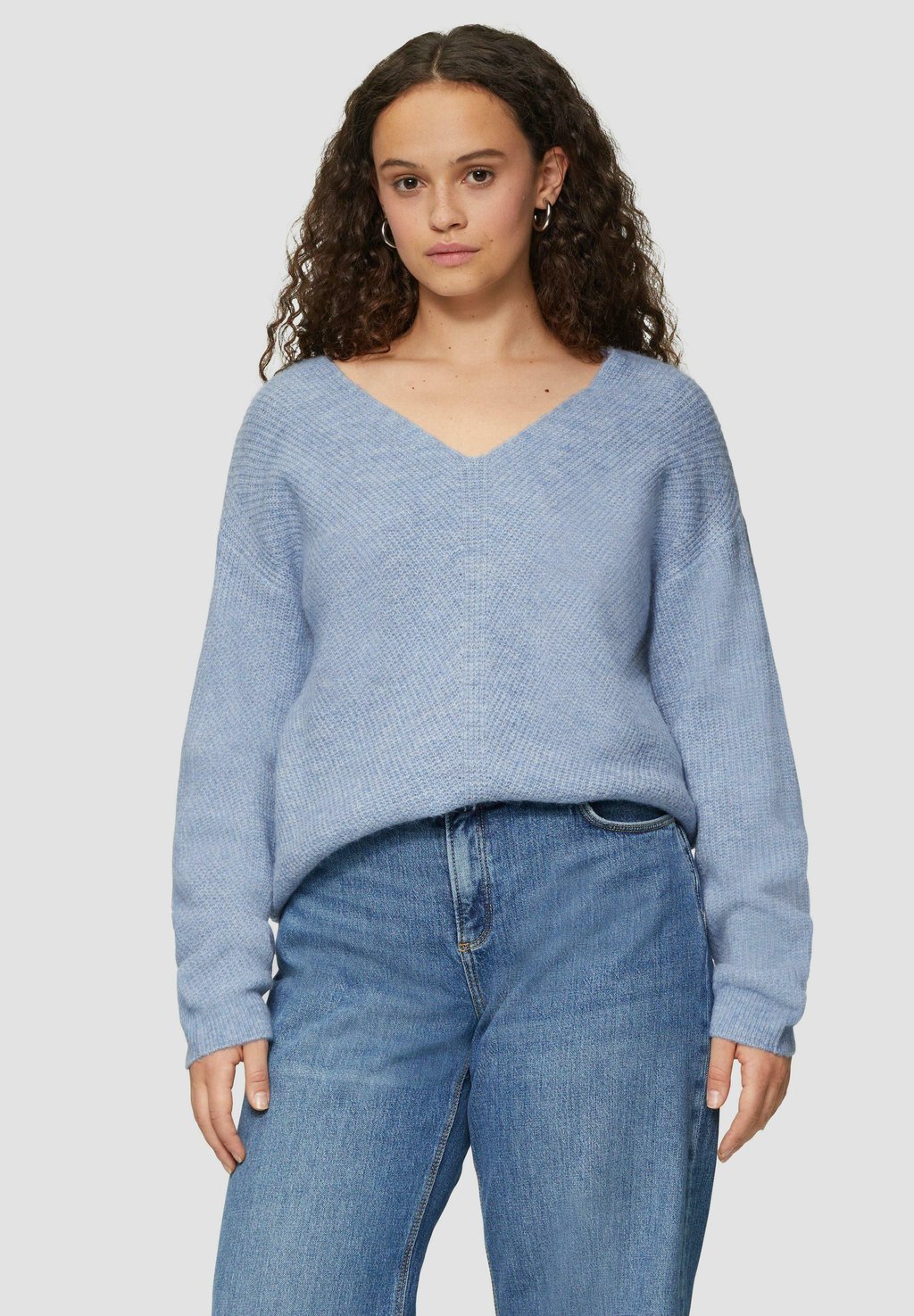 Джемпер MIT ÜBERSCHNITTENEN SCHULTERN QS, светло-голубой
Джемпер MIT ÜBERSCHNITTENEN SCHULTERN QS, светло-голубой