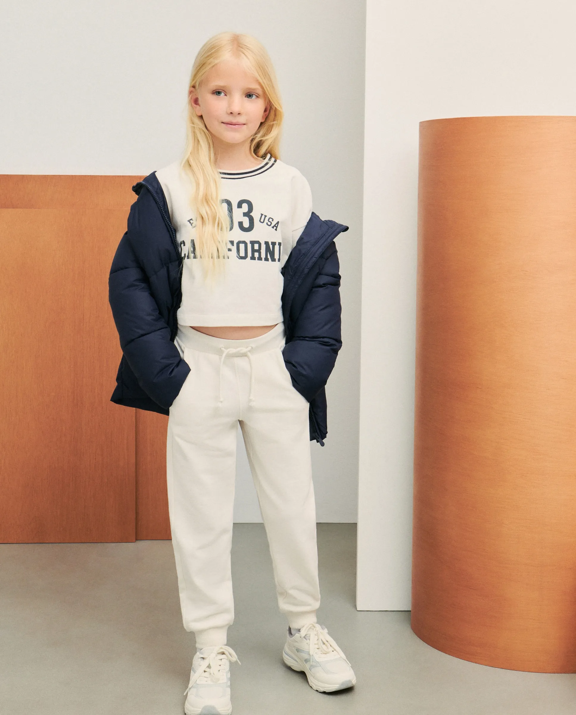 Детская парка-пуховик Kids El Corte Inglés, темно-синий
Детская парка-пуховик Kids El Corte Inglés, темно-синий