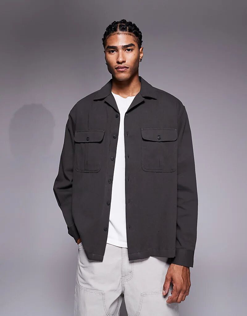 Рубашка свободного кроя ASOS DESIGN с воротником-стойкой и карманом-карго из твила цвета хаки
Рубашка свободного кроя ASOS DESIGN с воротником-стойкой и карманом-карго из твила цвета хаки