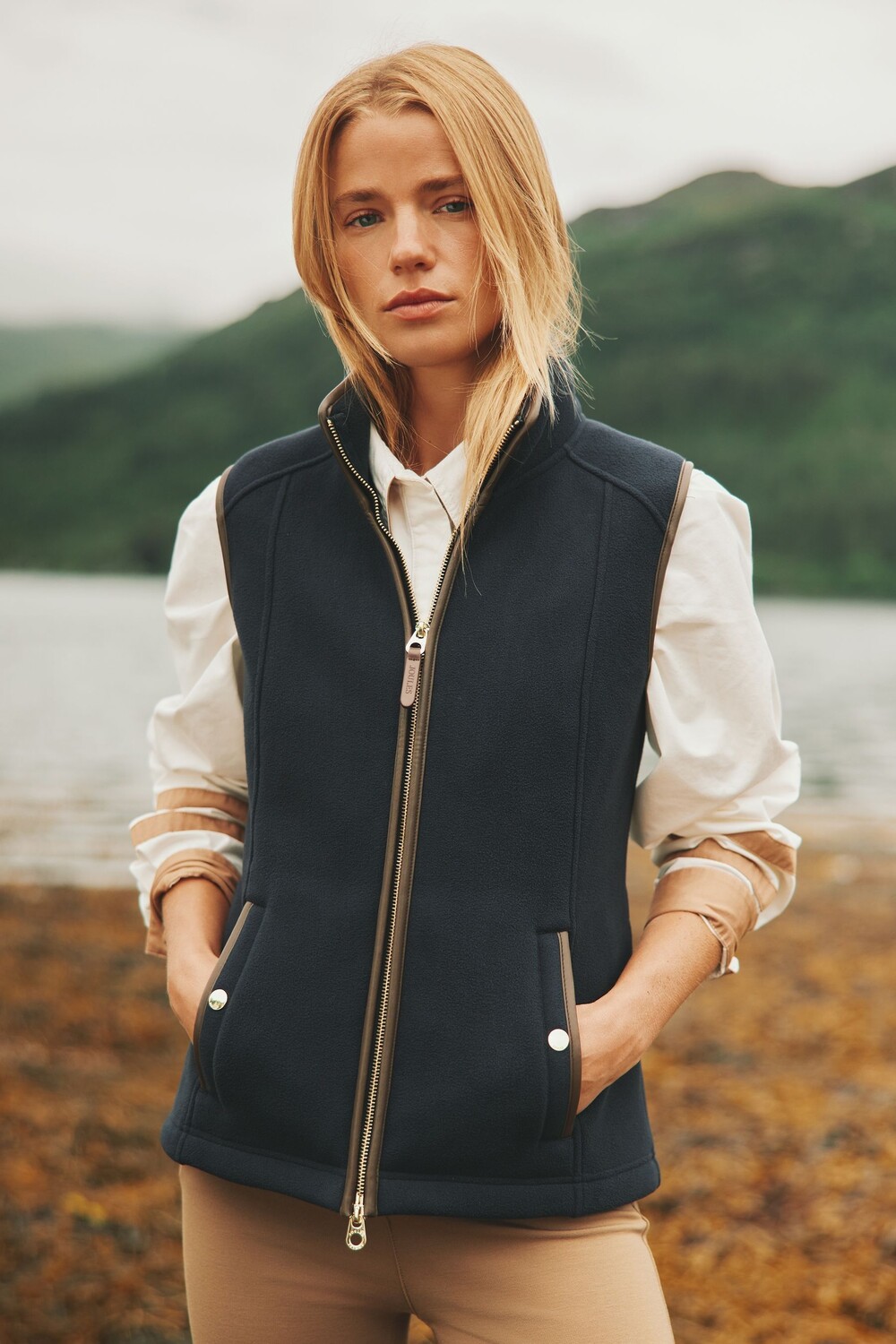 Жилет из флиса Fairbourne Joules, синий
Жилет из флиса Fairbourne Joules, синий