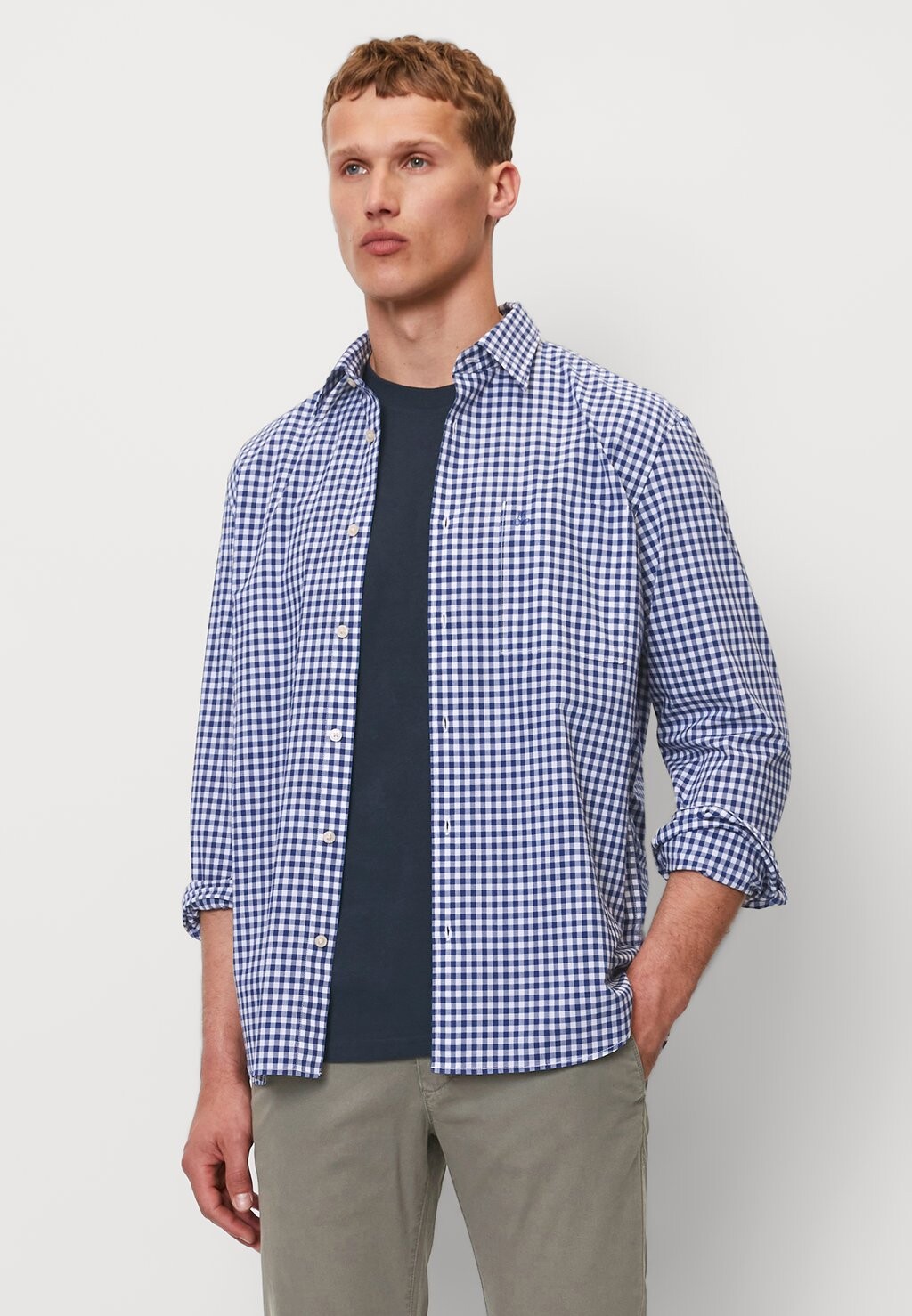 Рубашка KENT COLLAR LONG SLEEVES ONE RECTANGULAR CHEST POCKET ROUND HEM Marc O'Polo, цвет multi/total eclipse
Рубашка KENT COLLAR LONG SLEEVES ONE RECTANGULAR CHEST POCKET ROUND HEM Marc O'Polo, цвет multi/total eclipse