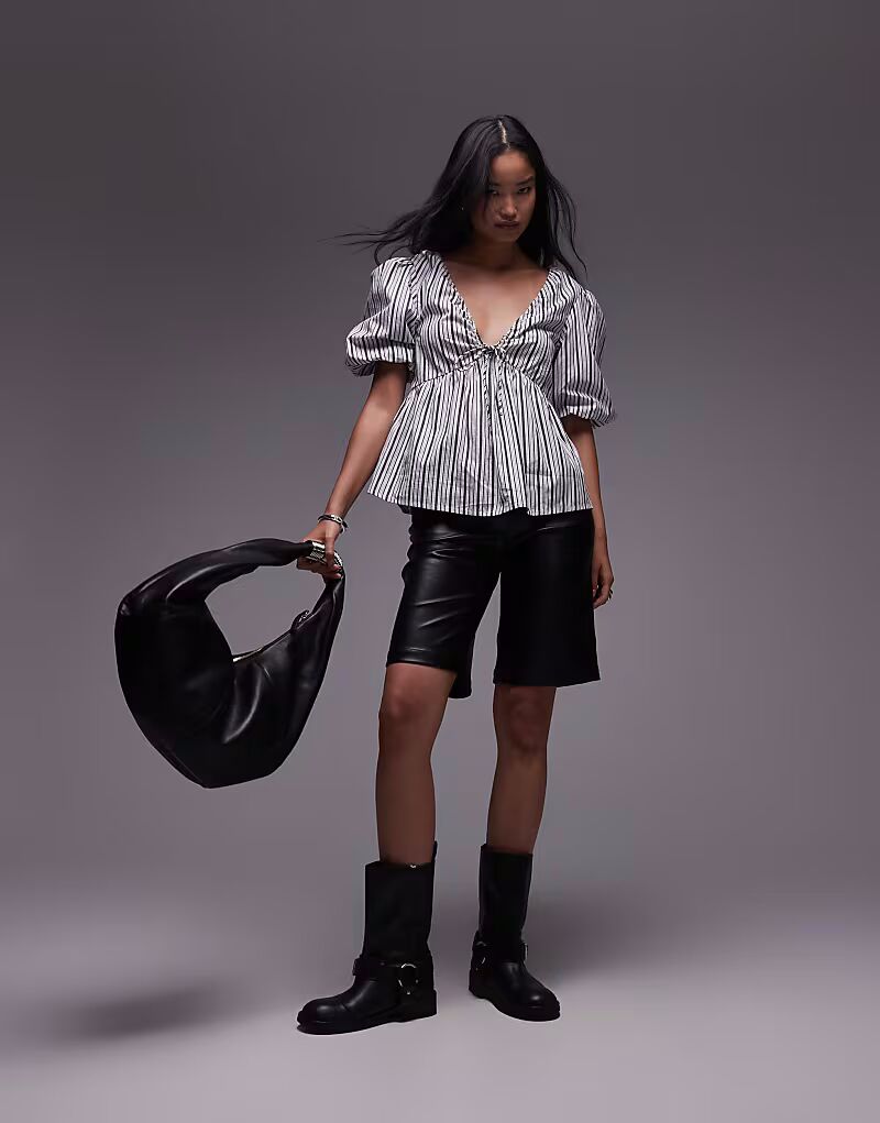 Топ Topshop из поплина с рукавами-фонариками в монополоску
Топ Topshop из поплина с рукавами-фонариками в монополоску