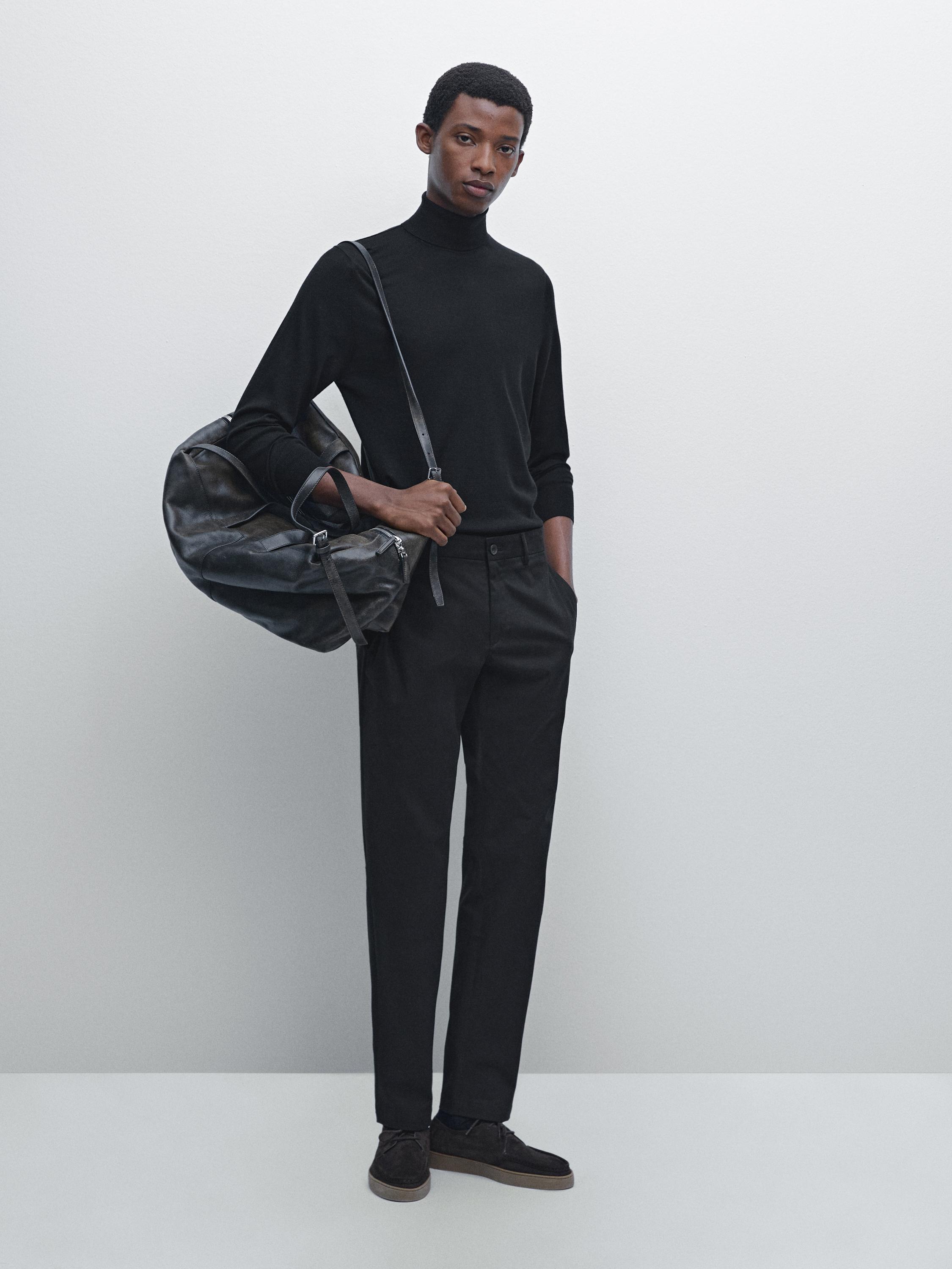 Вязаный джемпер с высоким воротом из смесовой шерсти Massimo Dutti, черный
Вязаный джемпер с высоким воротом из смесовой шерсти Massimo Dutti, черный