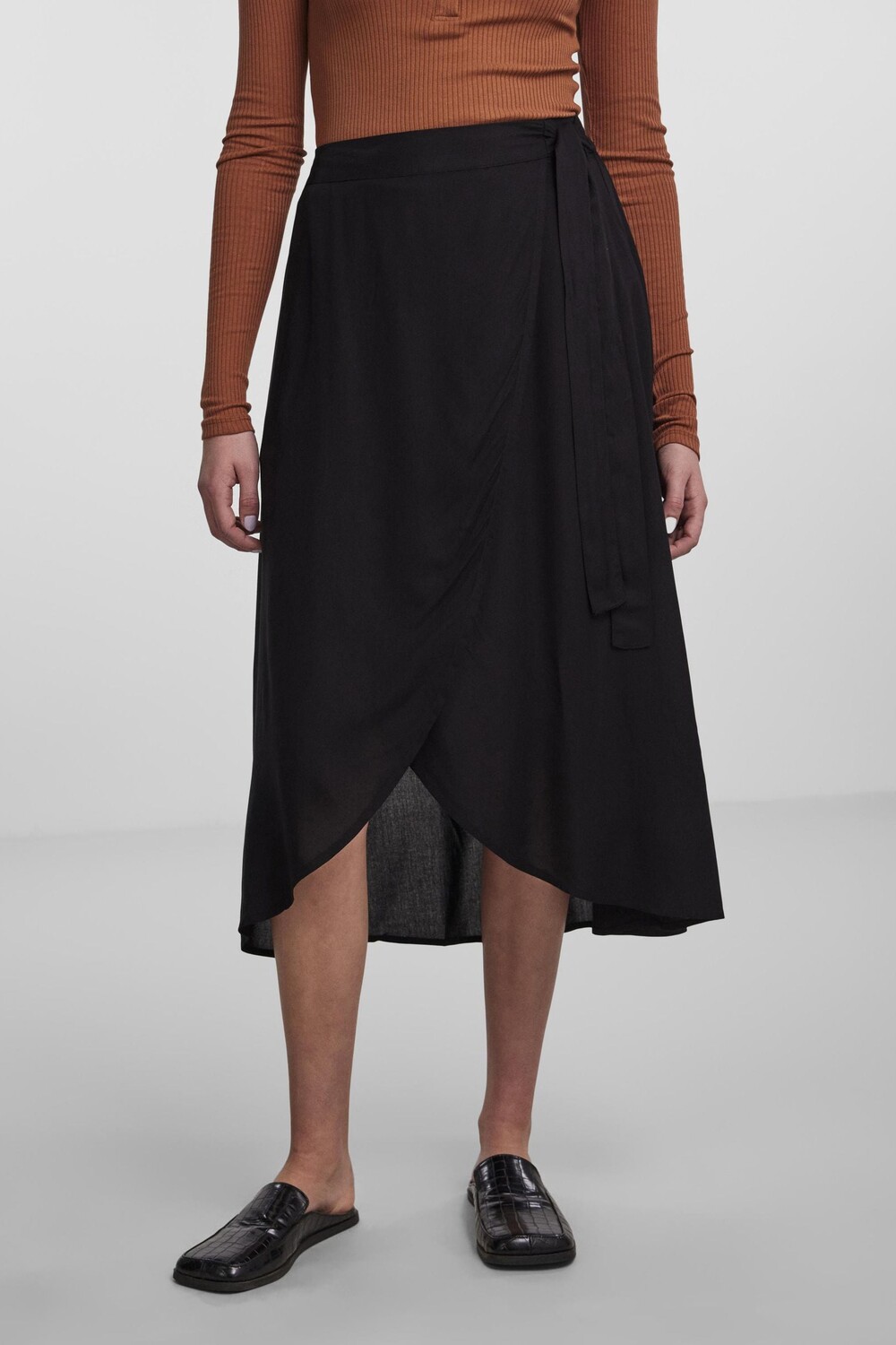 Юбка миди с запахом Pieces, черный
Юбка миди с запахом Pieces, черный