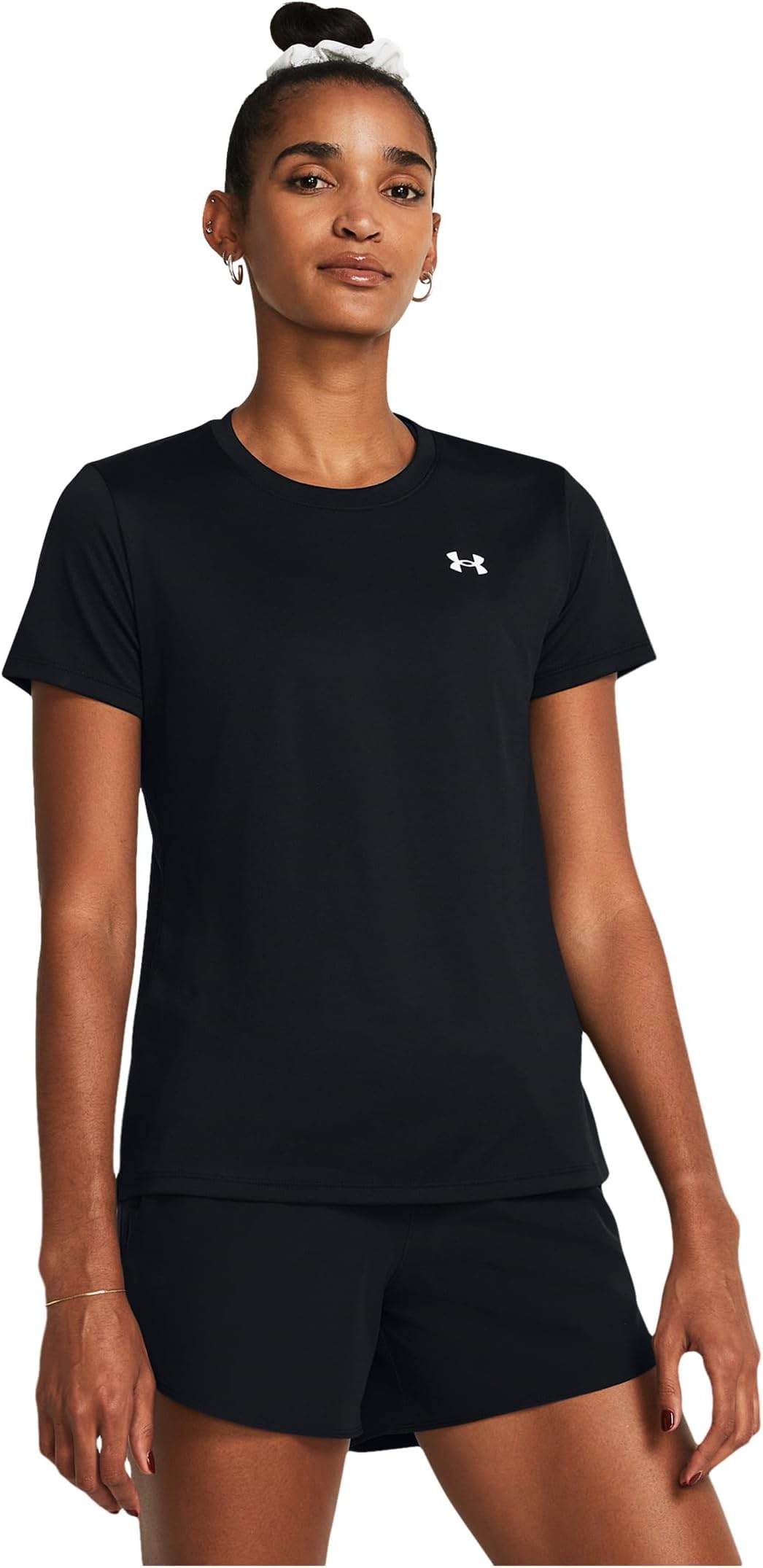 Футболка Under Armour Tech Solid Short Sleeve Crew, черный/белый
Футболка Under Armour Tech Solid Short Sleeve Crew, черный/белый