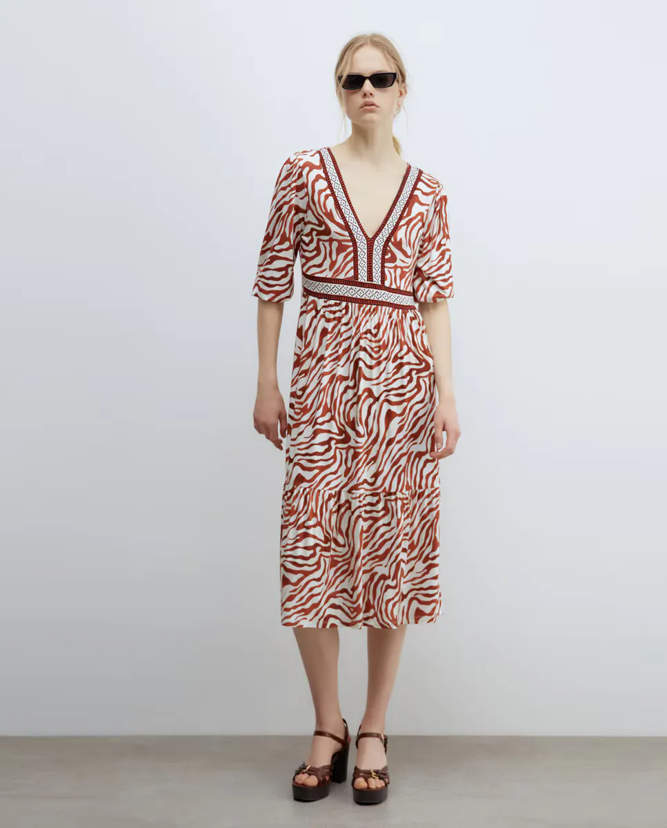 Платье с контрастными деталями Sfera, белый
Платье с контрастными деталями Sfera, белый