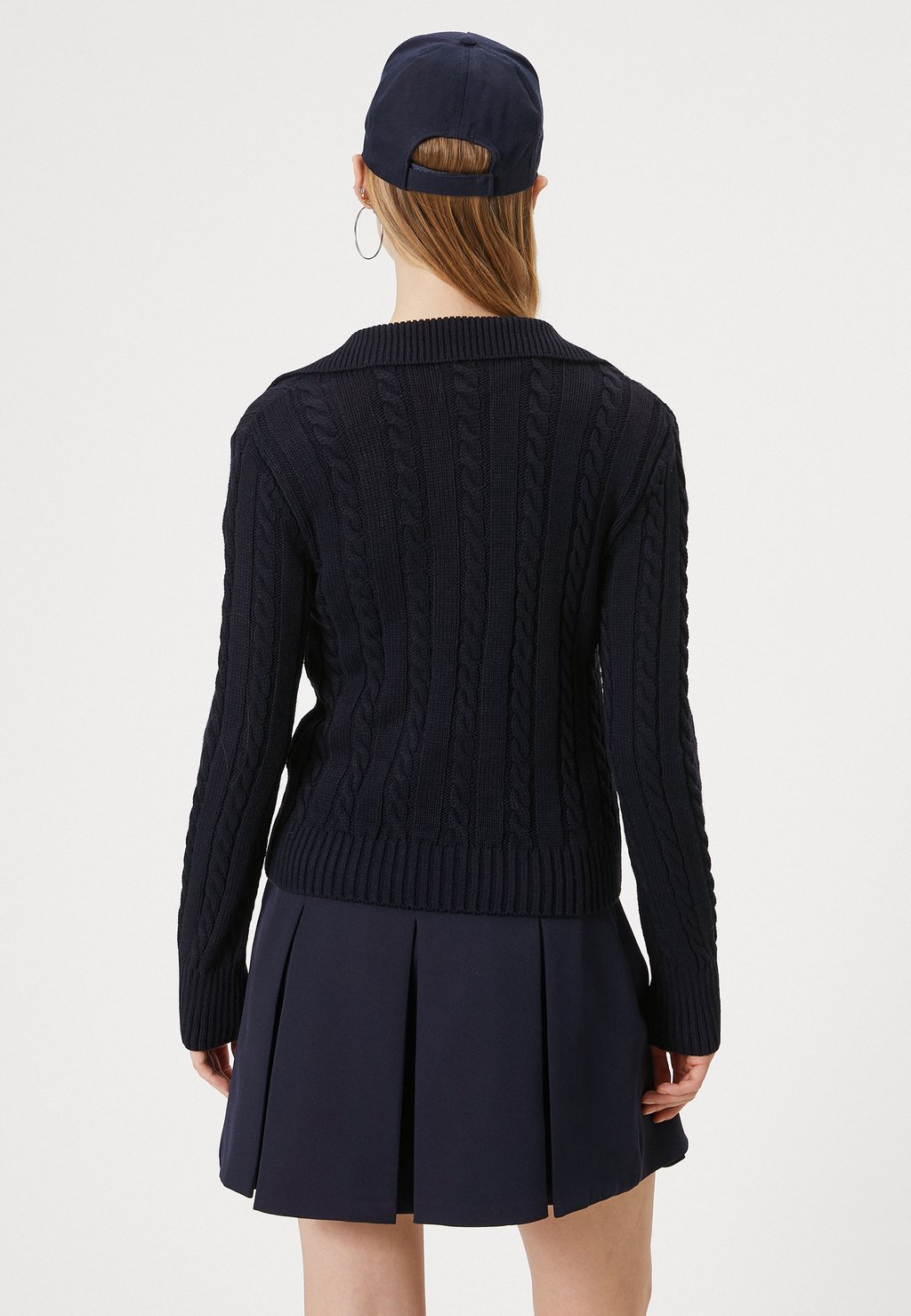 Топ с длинными рукавами Koton, темно-синий
Топ с длинными рукавами Koton, темно-синий