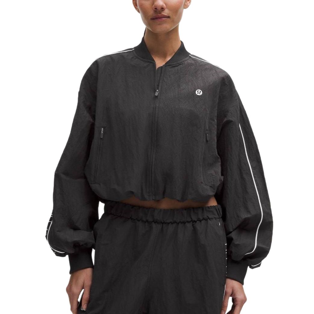 Куртка женская с бейсбольным воротником, умеренный пилот Lululemon, черный/белый/blk/wht
Куртка женская с бейсбольным воротником, умеренный пилот Lululemon, черный/белый/blk/wht