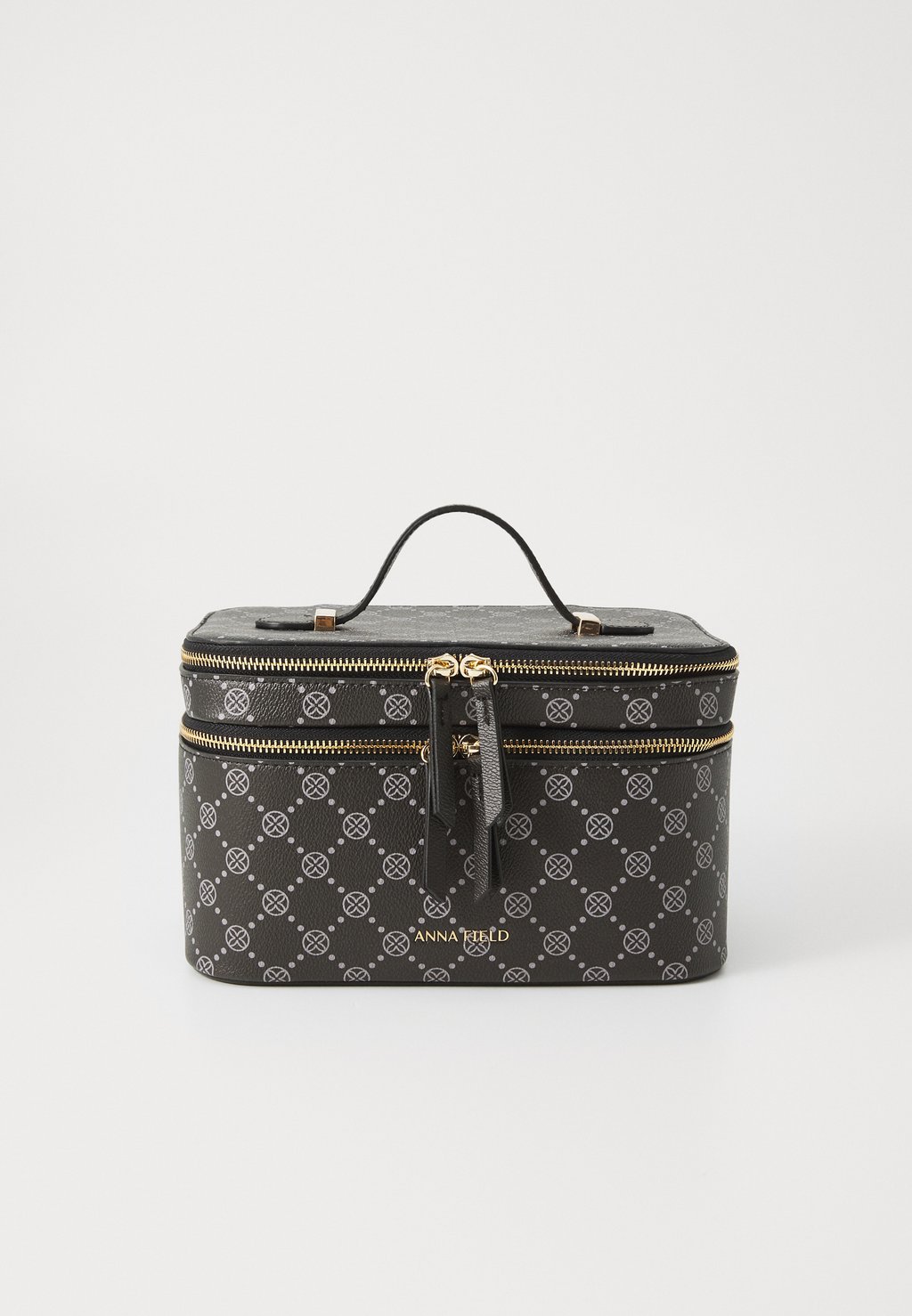 Косметичка Anna Field by Zalando, черный
Косметичка Anna Field by Zalando, черный