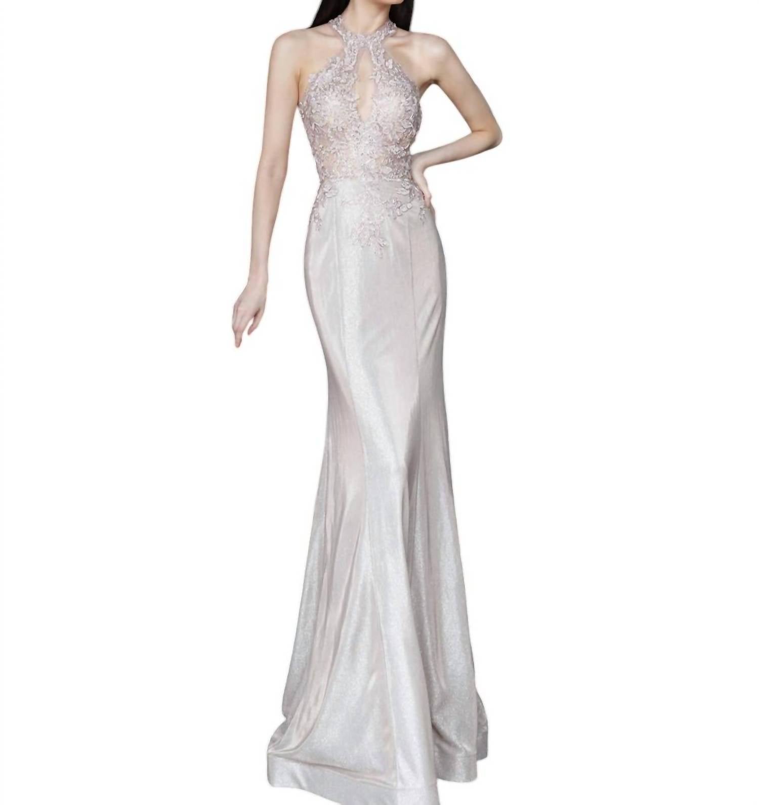 Вышитое выпускное платье с вырезом-замочной скважиной телесного цвета JVN, цвет nude
Вышитое выпускное платье с вырезом-замочной скважиной телесного цвета JVN, цвет nude