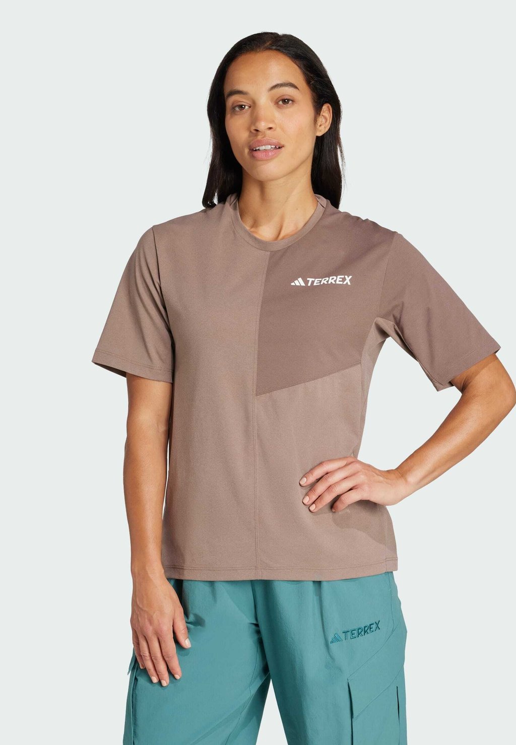 Спортивная футболка MULTI CLIMACOOL Adidas Sportswear, коричневый 
Спортивная футболка MULTI CLIMACOOL Adidas Sportswear, коричневый