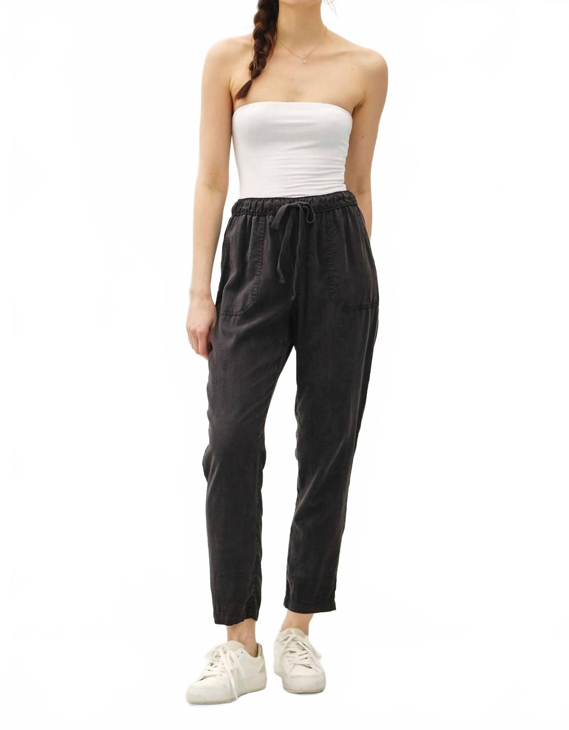 Be cool Брюки Лары черного цвета
Be cool Брюки Лары черного цвета