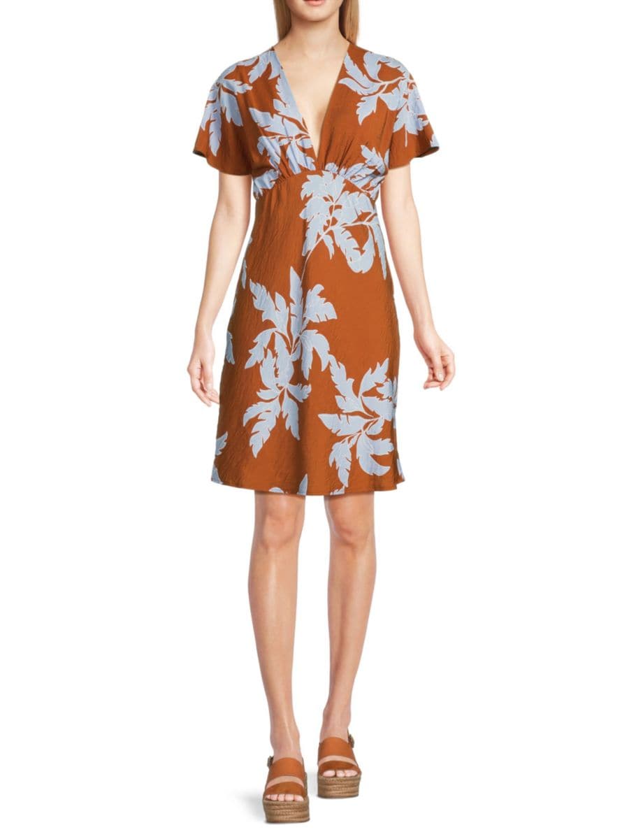 Мини-платье с цветочным принтом и клешем Renee C., цвет Rust Blue
Мини-платье с цветочным принтом и клешем Renee C., цвет Rust Blue