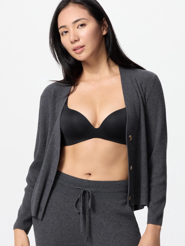 Бюстгальтер 3d-фиксация Uniqlo, черный
Бюстгальтер 3d-фиксация Uniqlo, черный