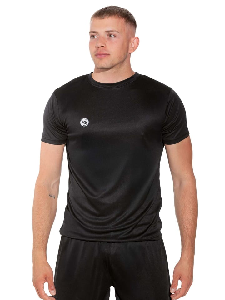 Спортивная футболка, тренировочная футболка "Бриз" черного цвета Stark Soul
Спортивная футболка, тренировочная футболка "Бриз" черного цвета Stark Soul