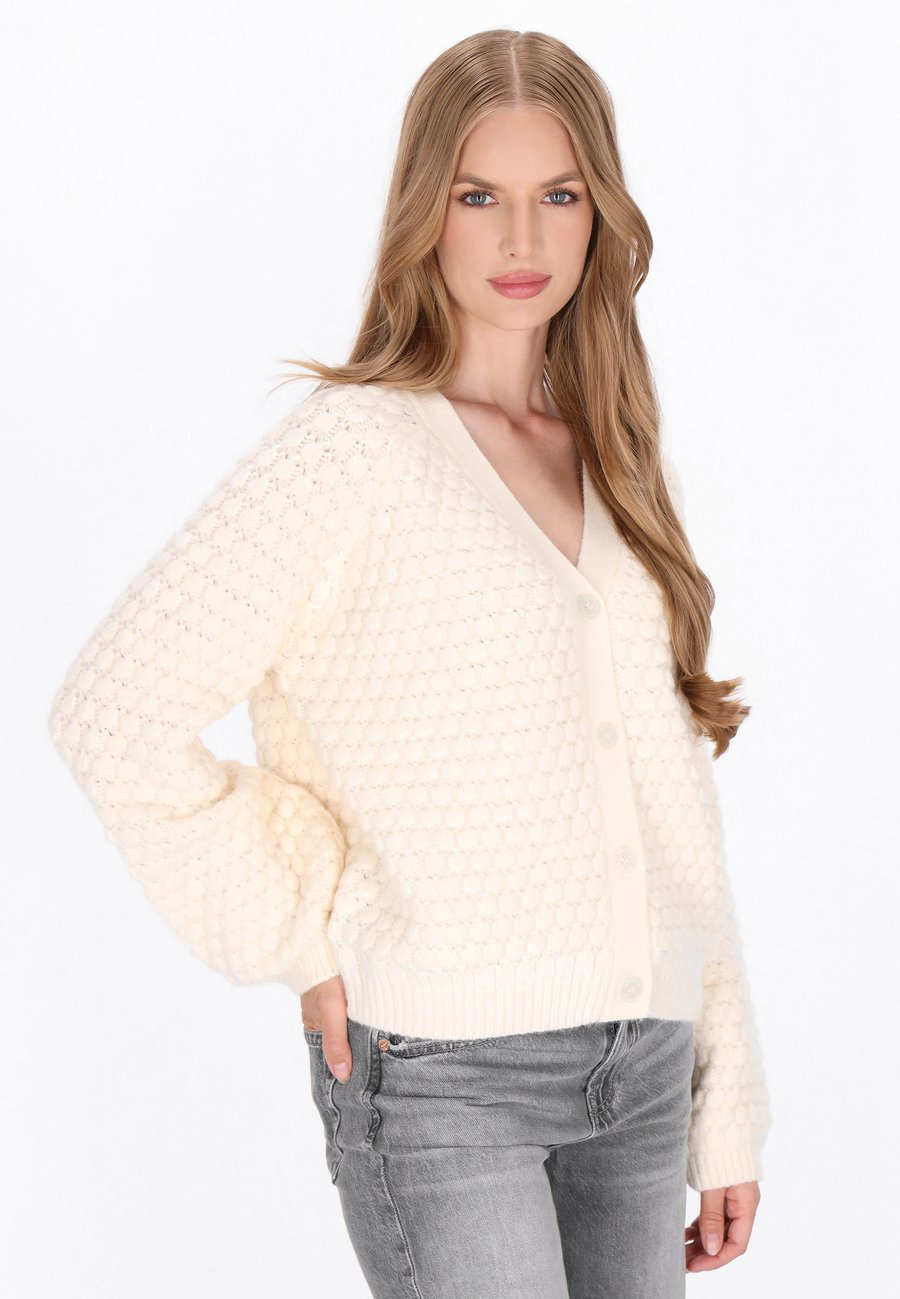 Кардиган DreiMaster Cardigan, Offwhite/Off-White
Кардиган DreiMaster Cardigan, Offwhite/Off-White