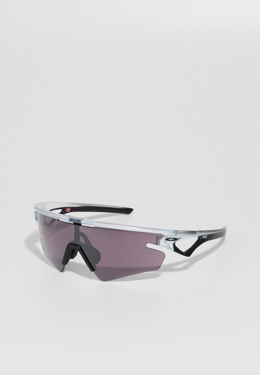 Солнцезащитные очки Oakley SPHAERA SLASH UNISEX, Matte Clear/Multi-Coloured
Солнцезащитные очки Oakley SPHAERA SLASH UNISEX, Matte Clear/Multi-Coloured