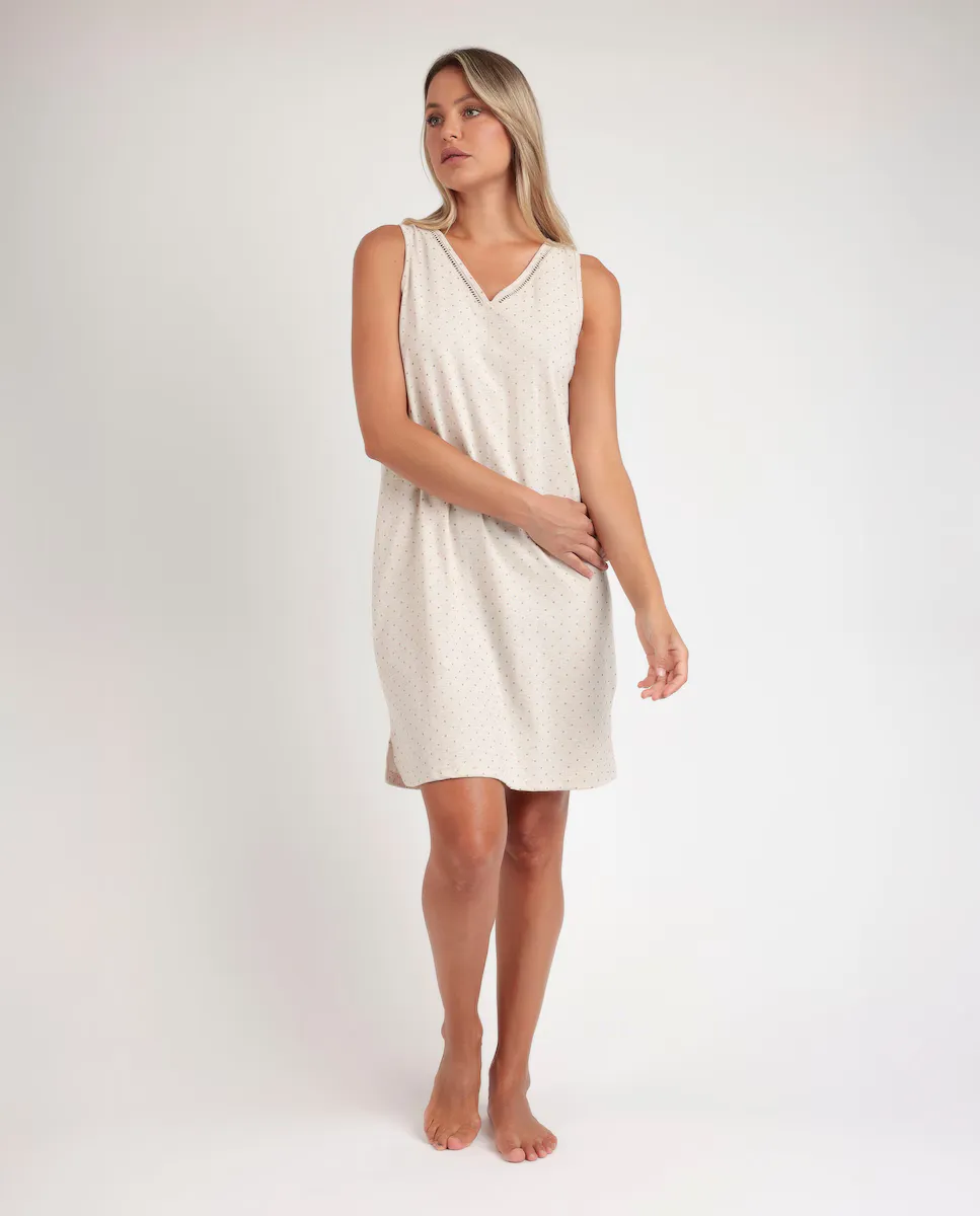 Женская короткая ночная сорочка из трикотажа бежевого цвета Admas, бежевый
Женская короткая ночная сорочка из трикотажа бежевого цвета Admas, бежевый