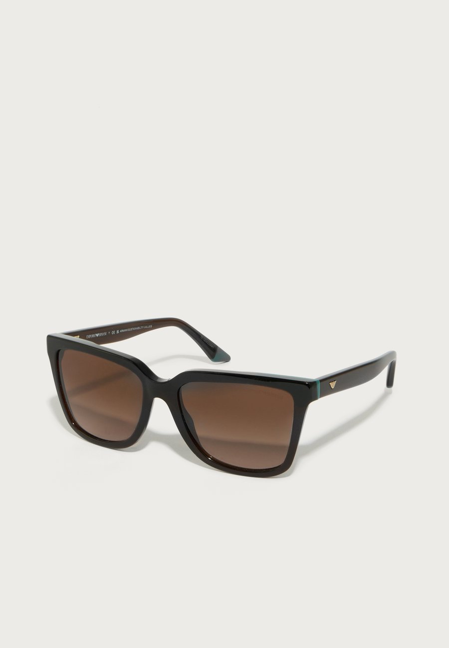 Солнцезащитные очки Emporio Armani Sunglasses, Shiny Brown/Teal/Brown/Brown
Солнцезащитные очки Emporio Armani Sunglasses, Shiny Brown/Teal/Brown/Brown