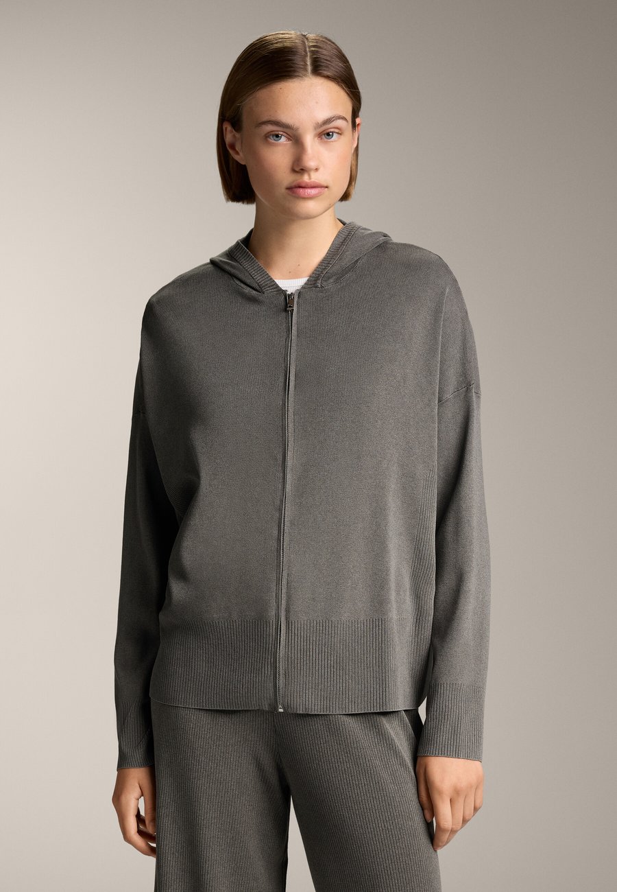 Кардиган OYSHO LONG WASHED KNIT, Dark Grey
Кардиган OYSHO LONG WASHED KNIT, Dark Grey
